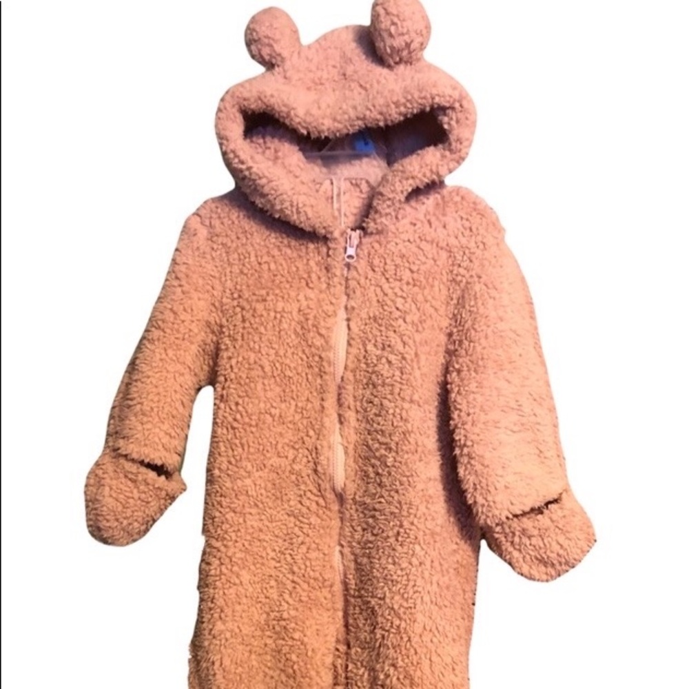 Cuddly bear snowsuit size 9 months